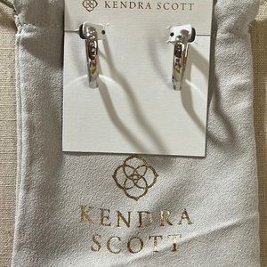 KENDRA SCOTT SILVER HEART WITH RHINESTONES EARRINGS, LEVER BACK